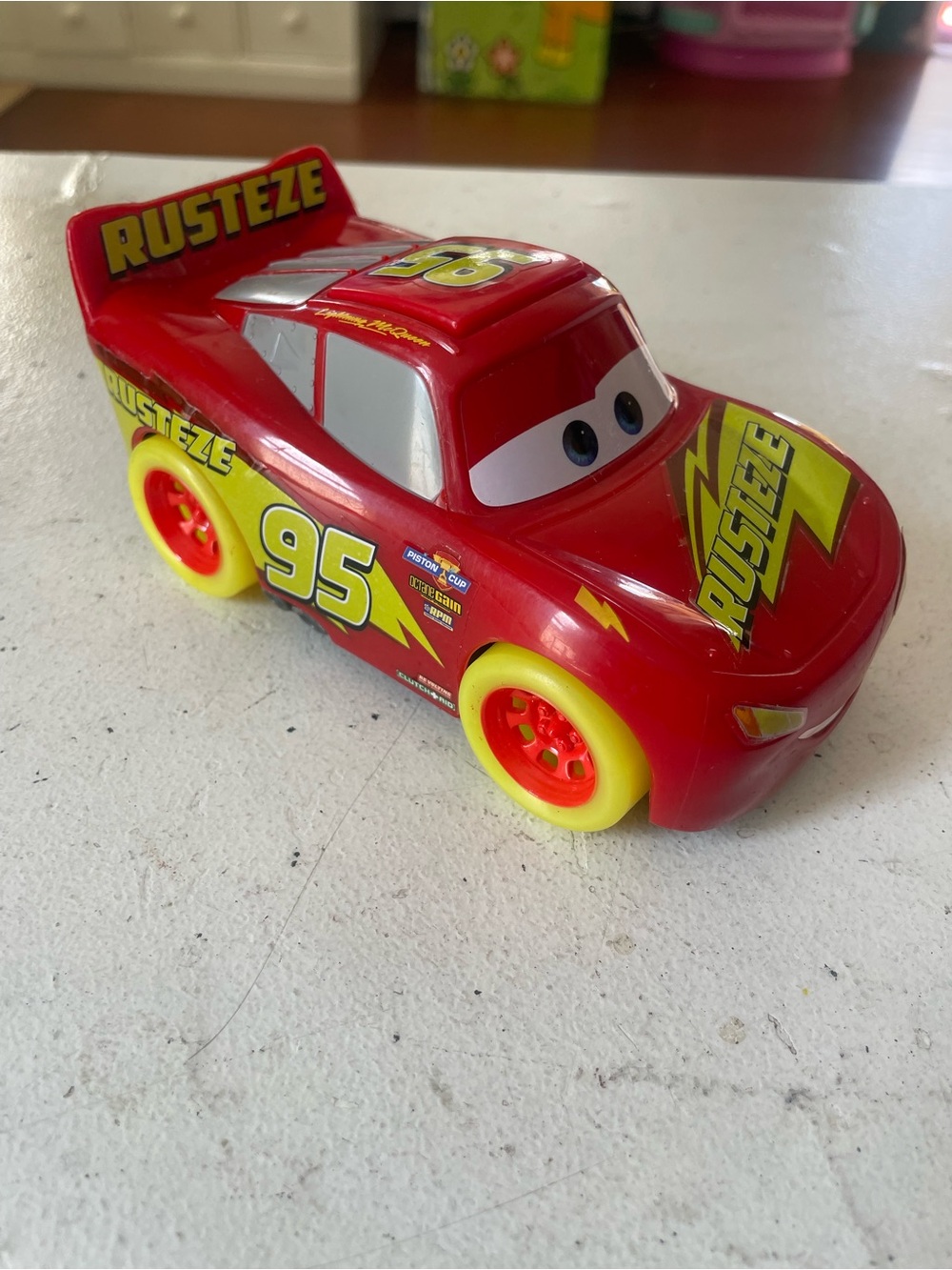 Disney Red & Black Lightning McQueen and Racer Toy Car Set - Pack of 4 - Picture 8 of 9